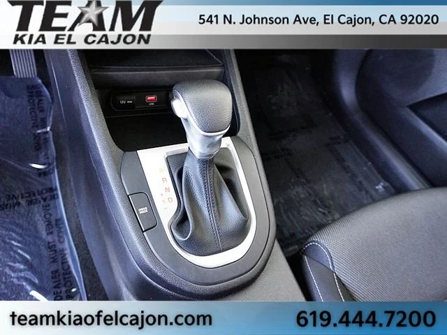 Used 2024 White Kia LXS image 28