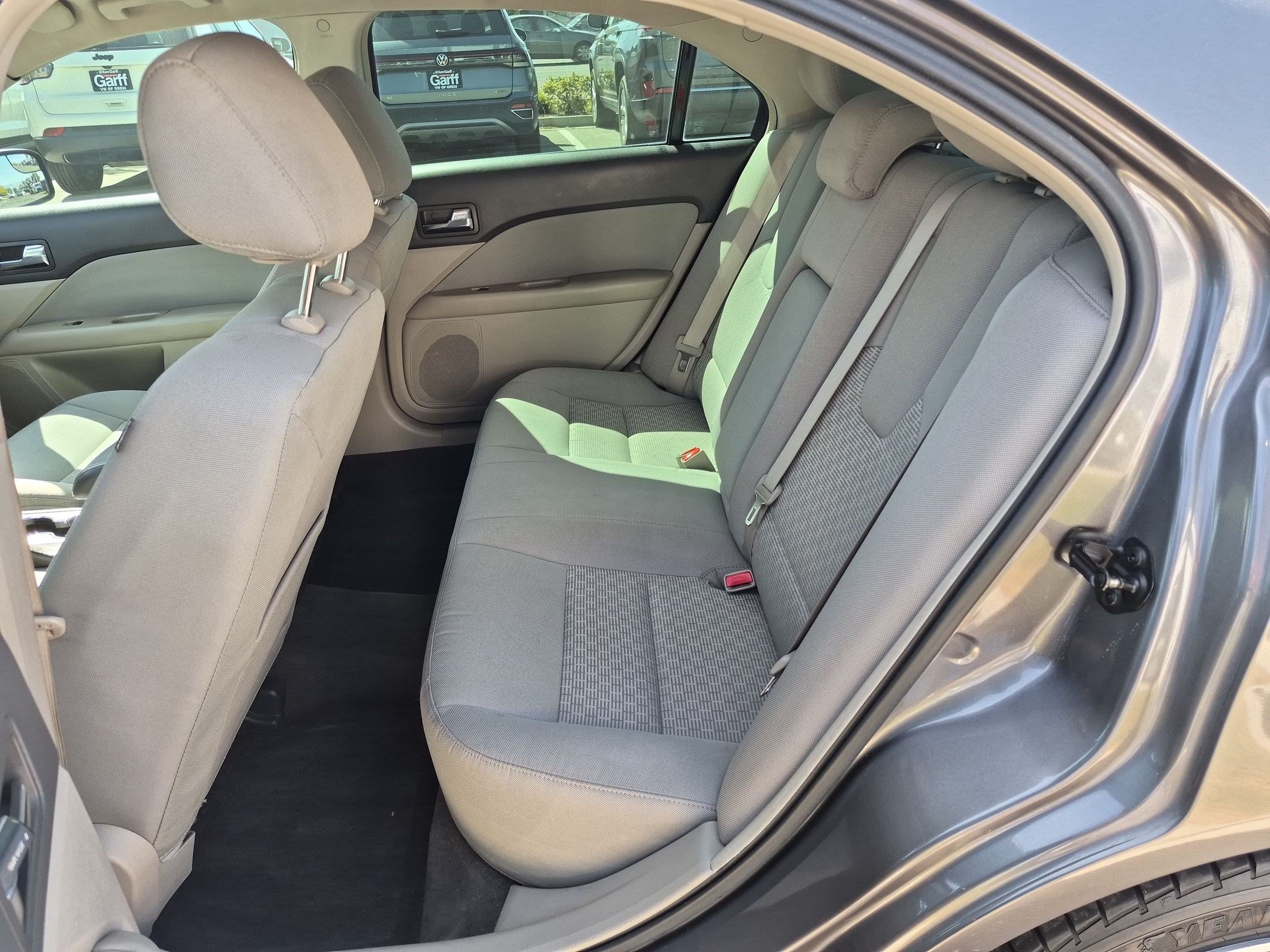 Used 2011 Sterling Gray Metallic Ford SE image 23