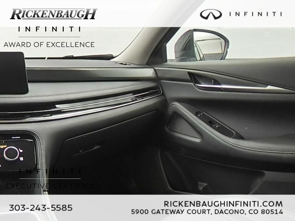 Certified Used 2023 White INFINITI LUXE image 21