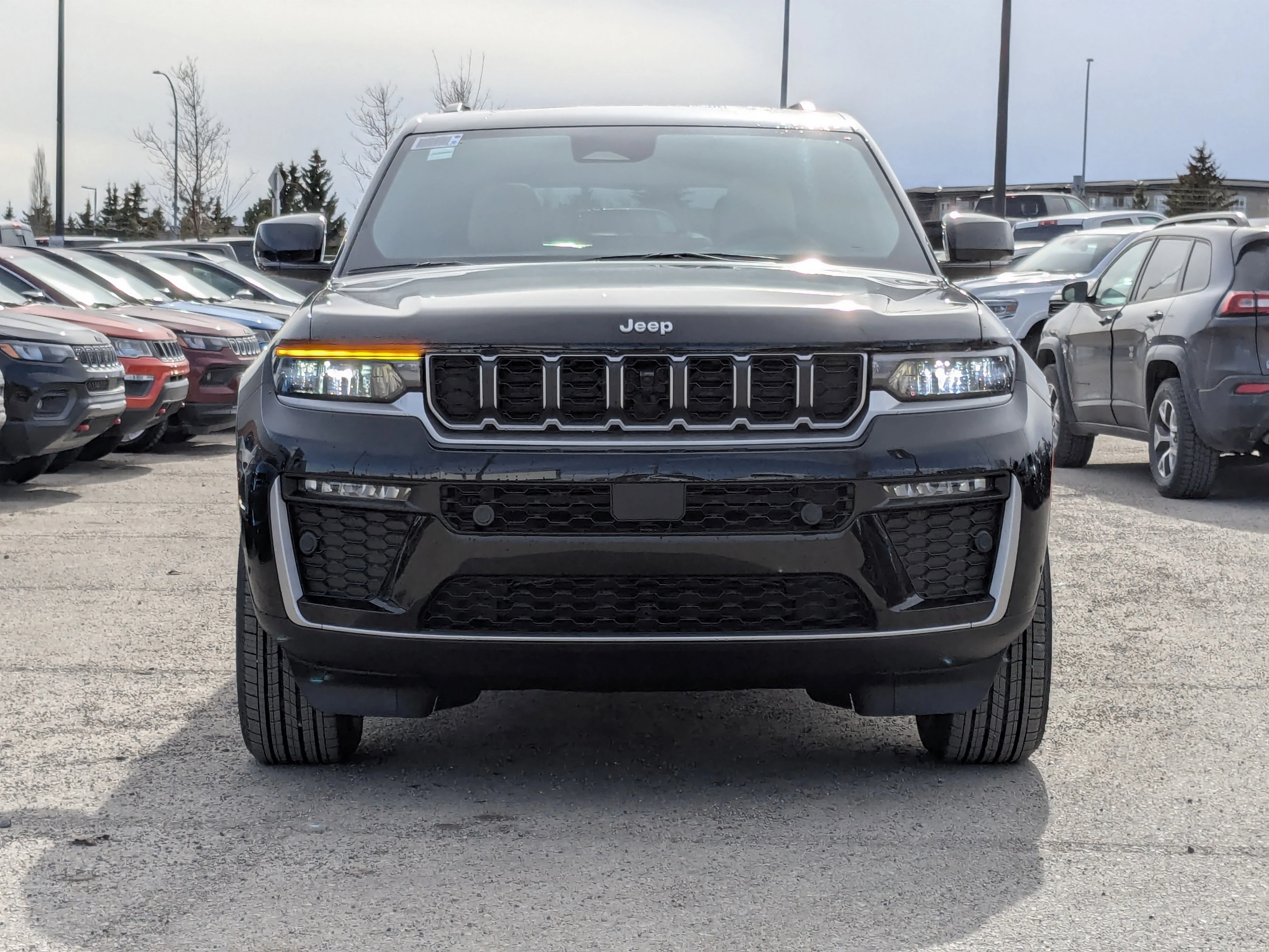 New 2026 Black Jeep Limited - - Panoramic Sunroof - Luxury Tech II - 9 Amplified Speakers - Remote Start & tons more! image 3