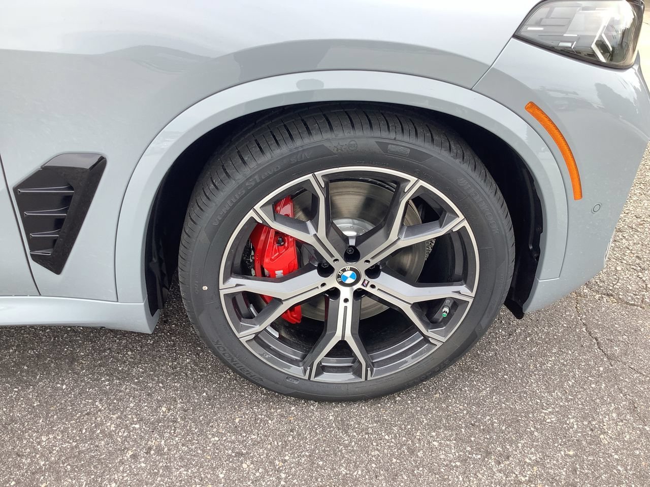 New 2026 Brooklyn Grey Metallic BMW xDrive50e image 12