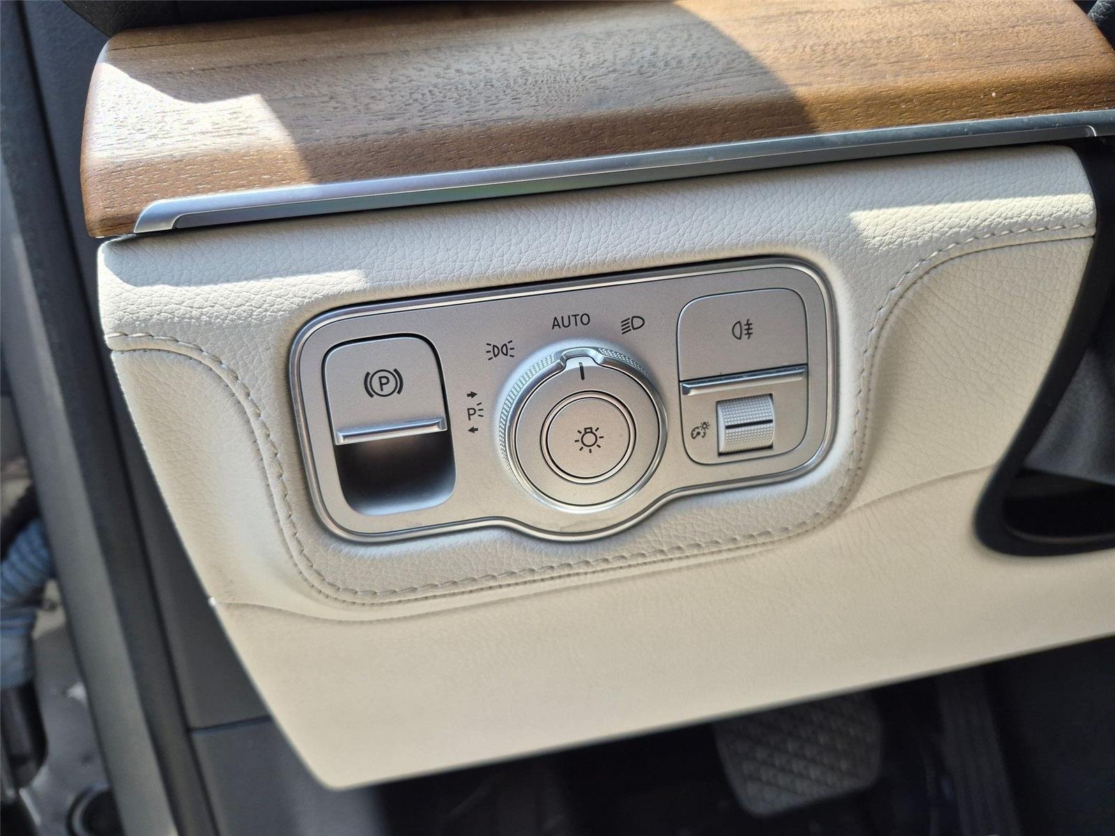 Used 2021 Selenite Grey Metallic Mercedes-Benz GLS 450 image 14