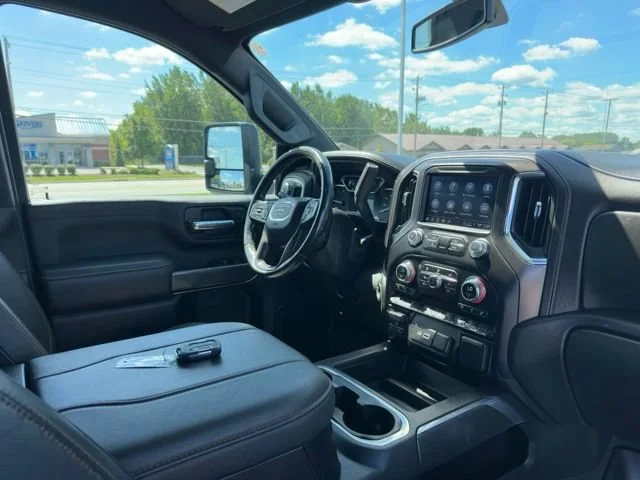 Used 2023 Ebony Twilight Metallic GMC AT4 image 9
