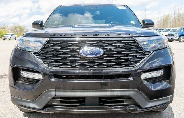 Used 2022 Black Ford ST-Line image 3