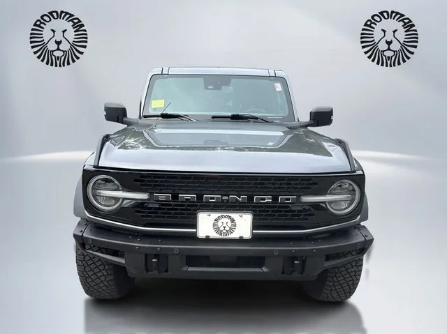 Used 2023 Carbonized Gray Metallic Ford Wildtrak image 2