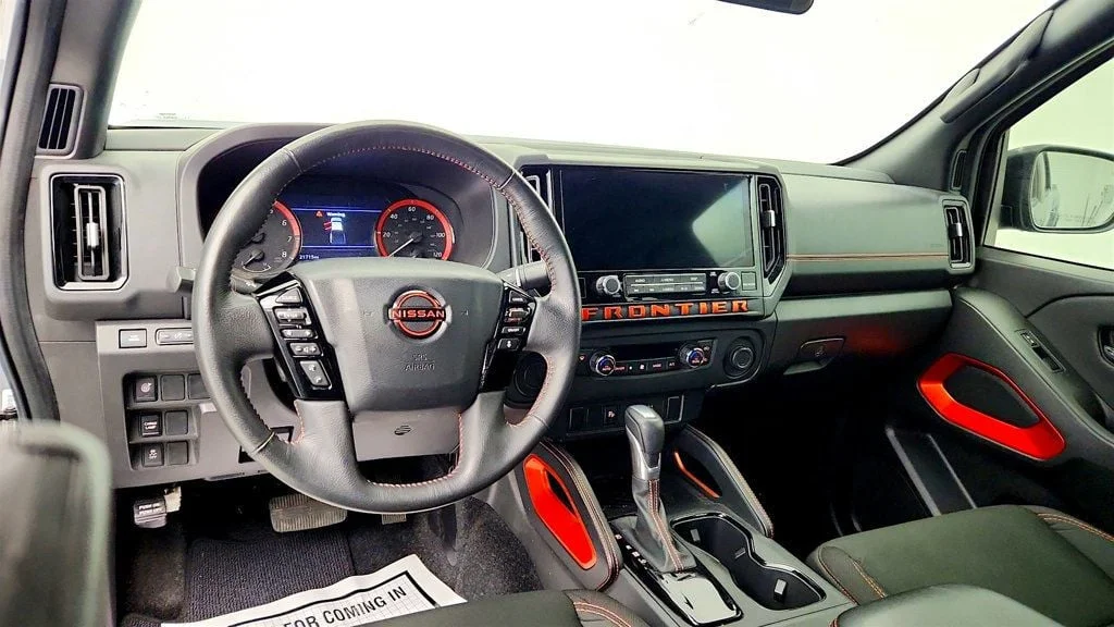 Used 2025 Boulder Gray Pearl Nissan Crew Cab 4x2 PRO-X w/ Step Rails & Remote Start image 14