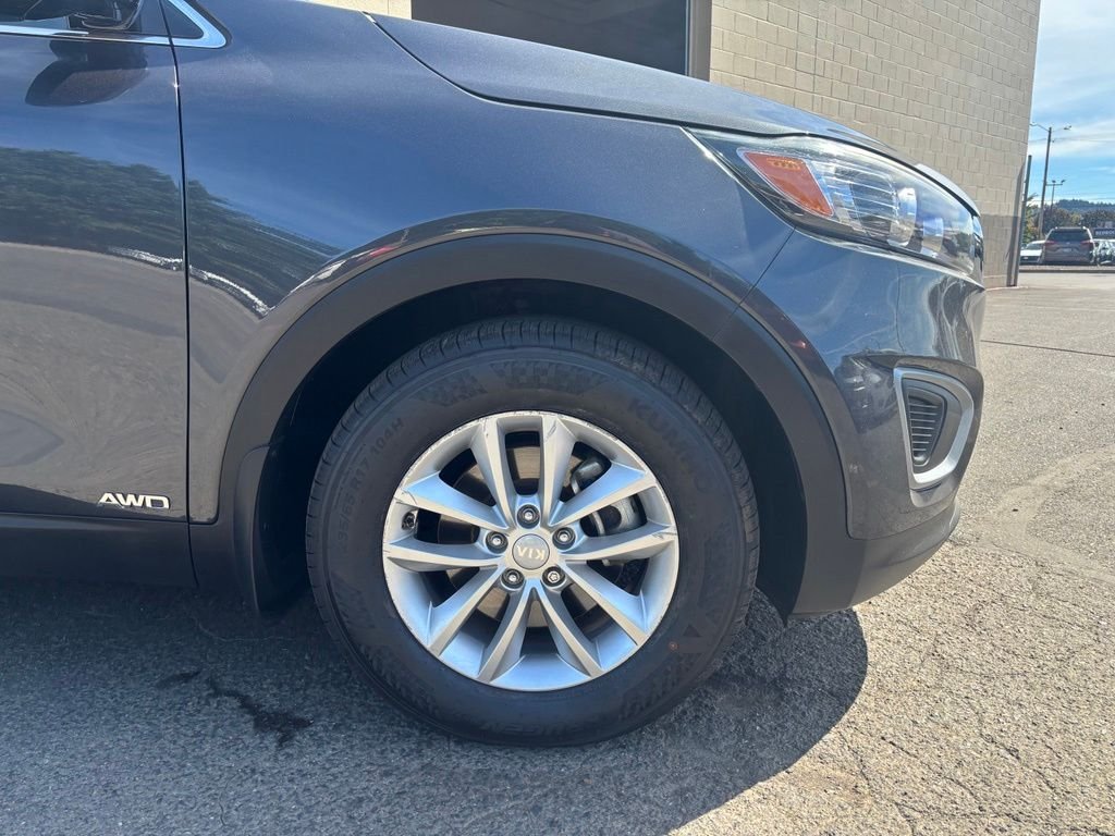 Used 2018 Kia Sorento LX with VIN 5XYPGDA34JG407857 for sale in Gresham, OR