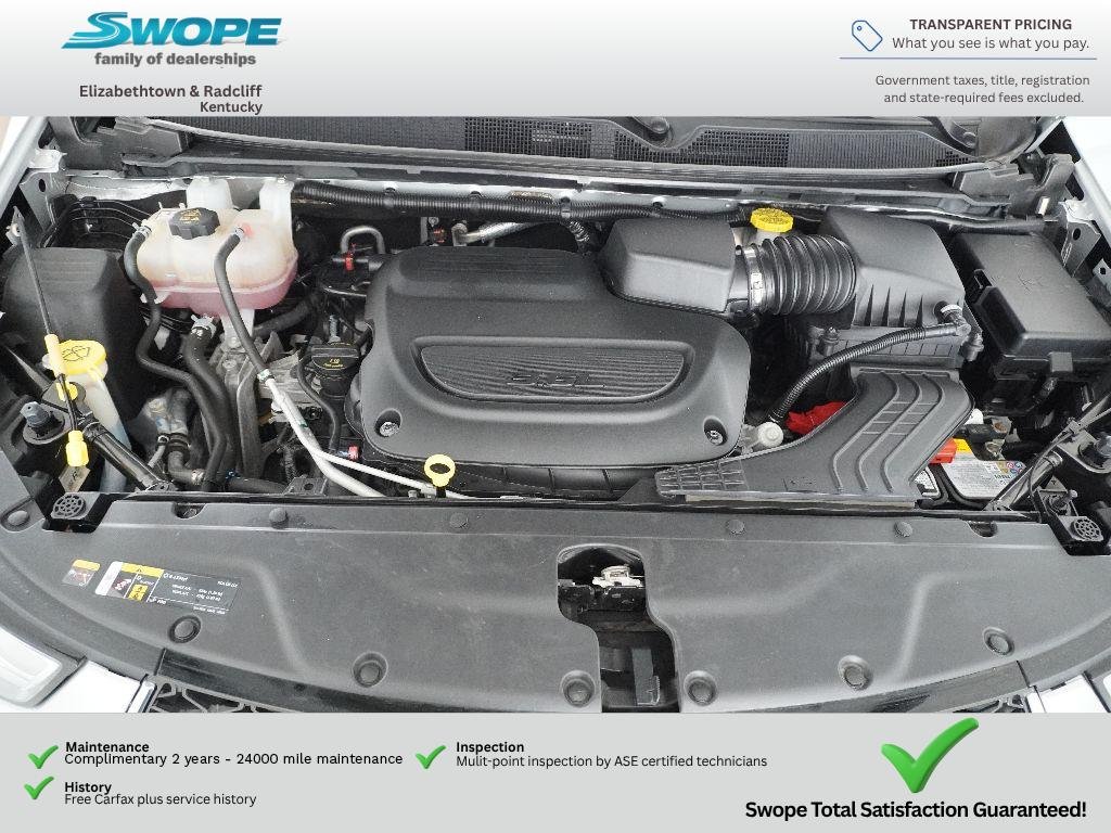Used 2024 Silver Mist Clearcoat Chrysler Limited image 28