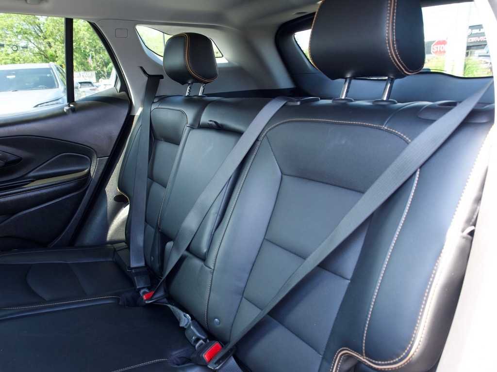2024 GMC Terrain AT4 - Photo 18