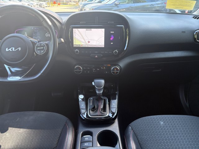 Used 2024 Gravity Gray Kia GT-Line image 18