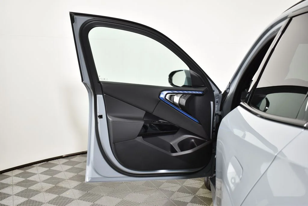 Used 2026 Gray BMW 30 xDrive image 28