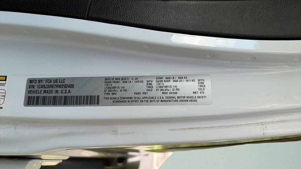 Used 2024 White Jeep Rubicon 4xe image 27