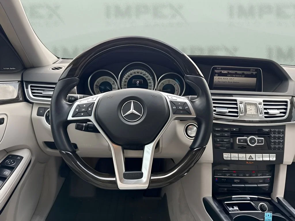 Used 2014  Mercedes-Benz E 250 image 17
