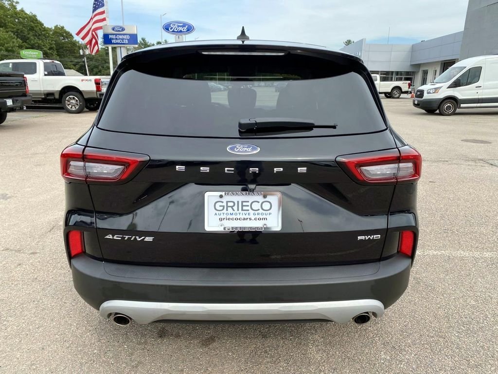 Used 2023 Black Ford Active image 4