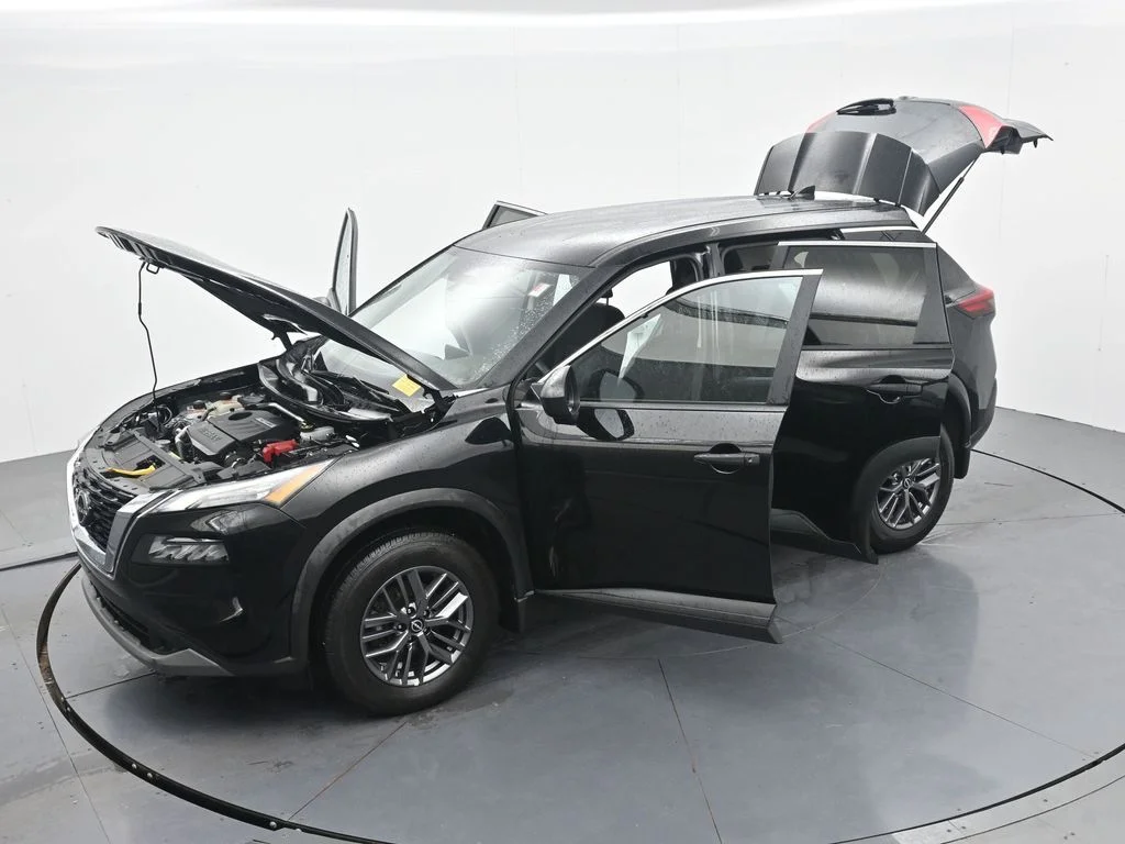 Used 2023 Black Nissan S image 38