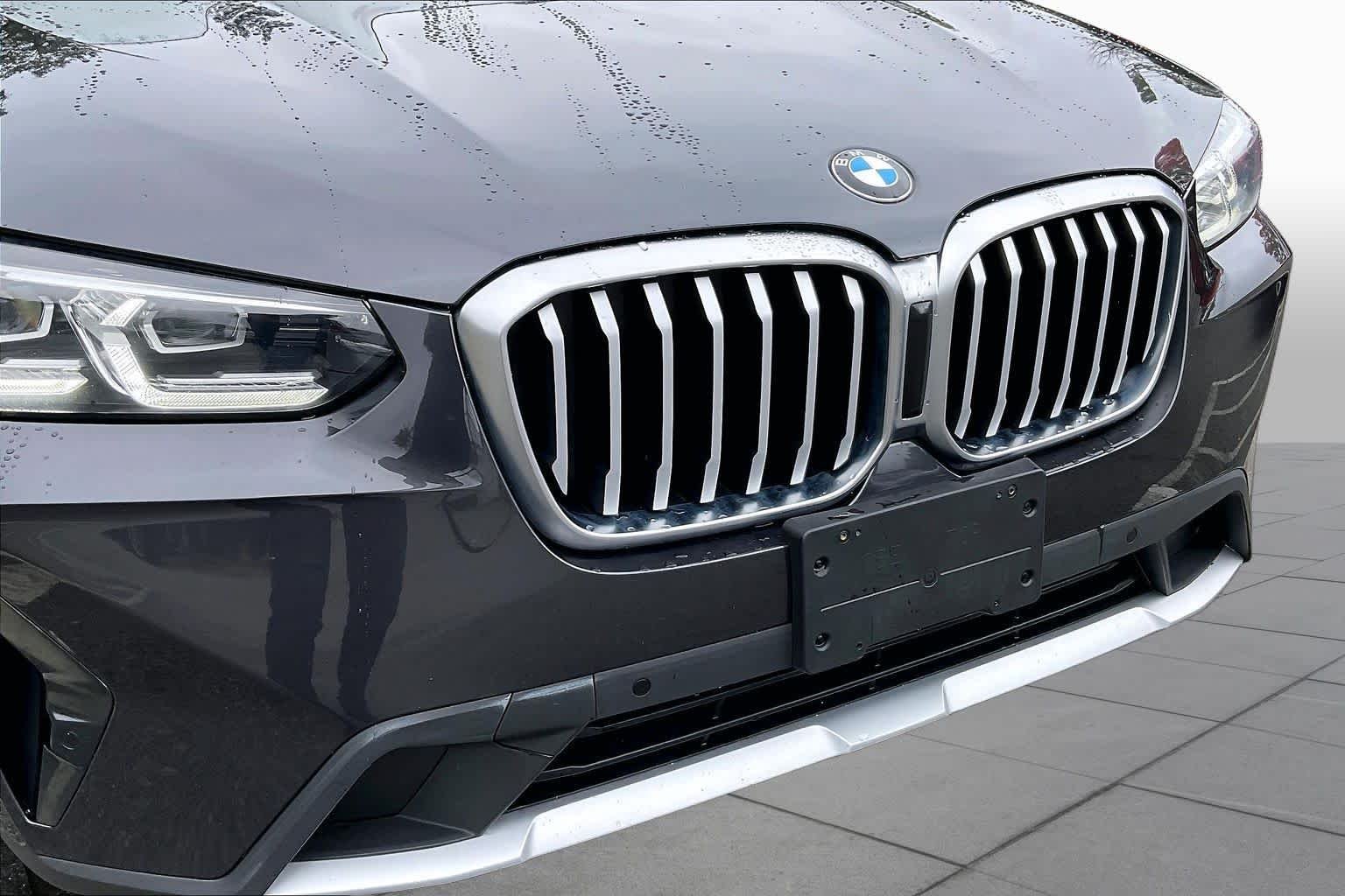 Used 2023 Dark Graphite Metallic BMW xDrive30i image 31