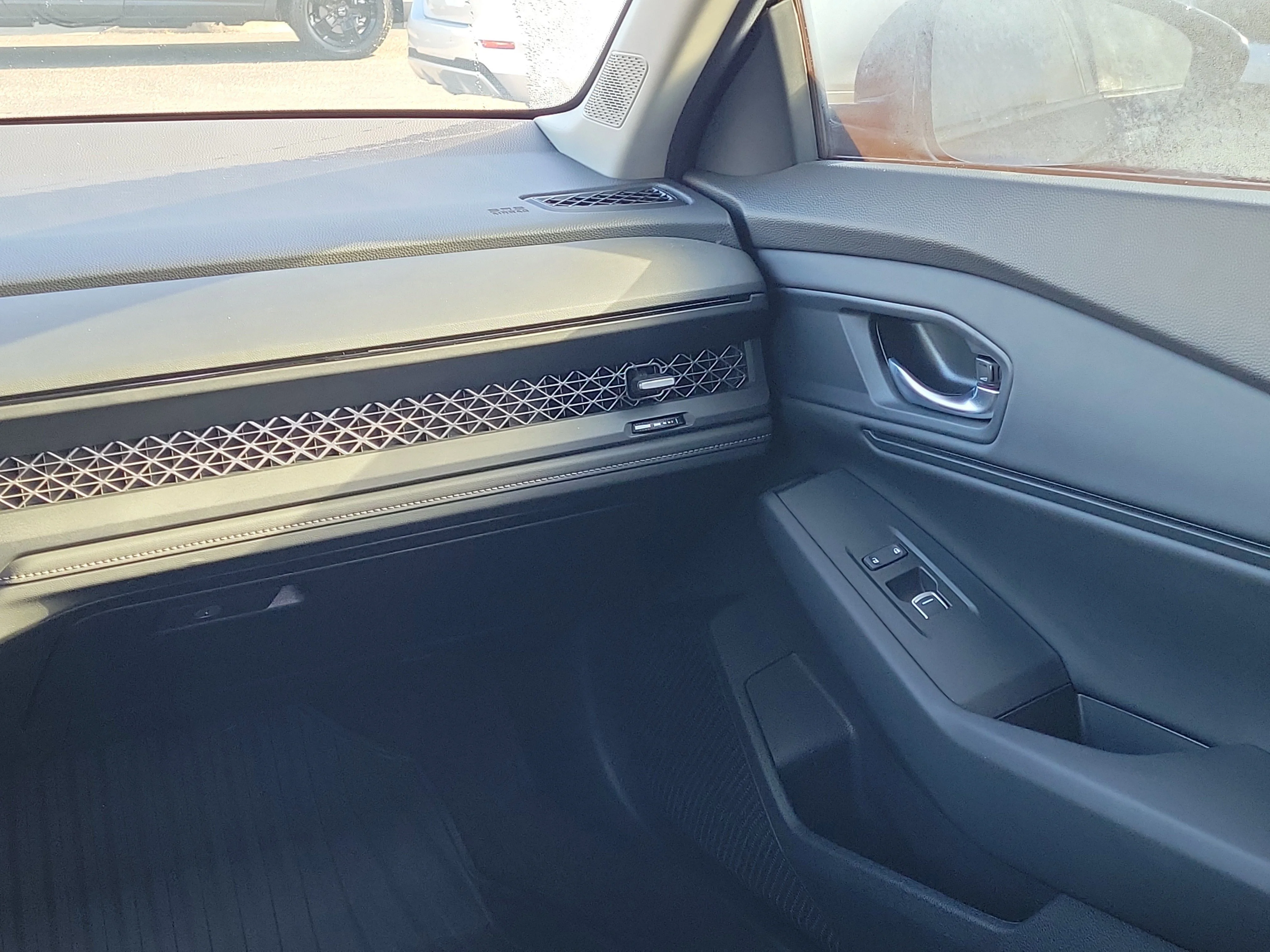 2025 Honda Accord SE - Photo 42