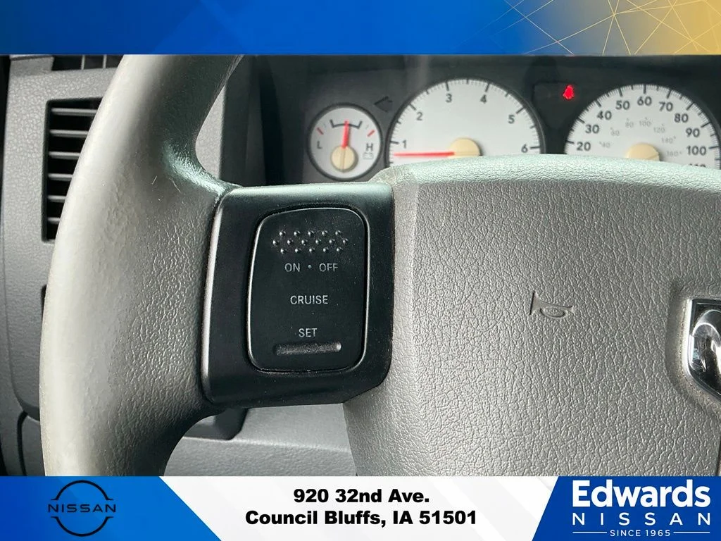 Used 2007 Gray Dodge SLT image 17