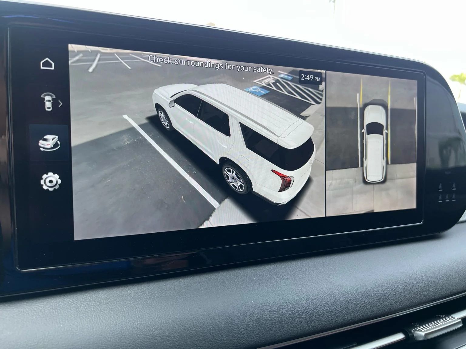 Used 2024 Silver Hyundai SEL image 13