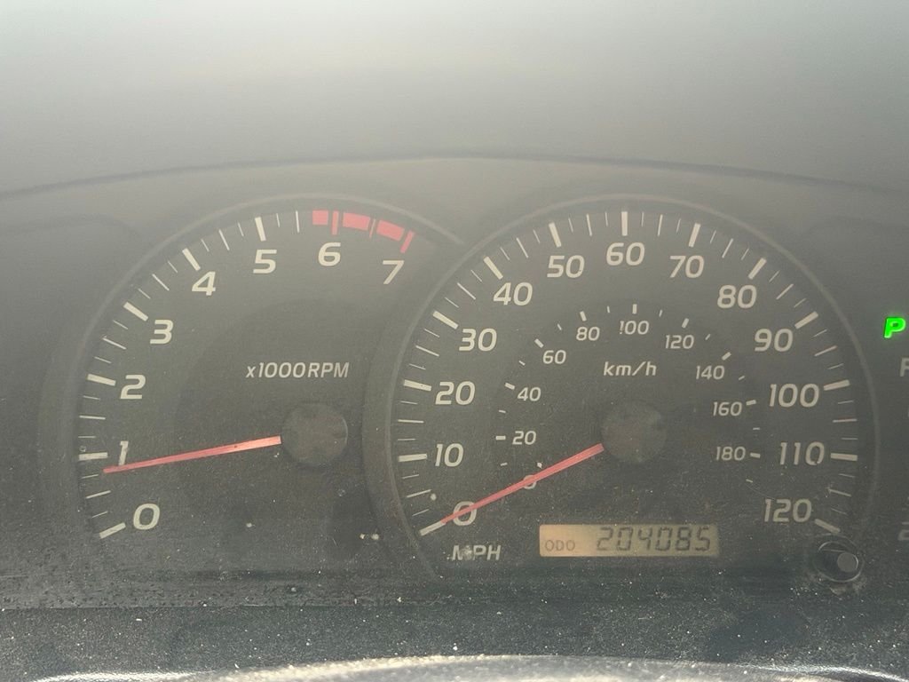Used 2006  Toyota  image 23