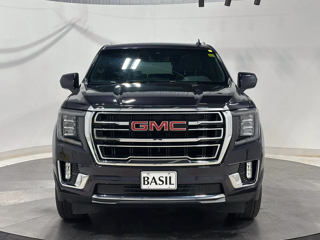 Used 2023 TITANIUM RUSH METALLIC GMC SLT image 9