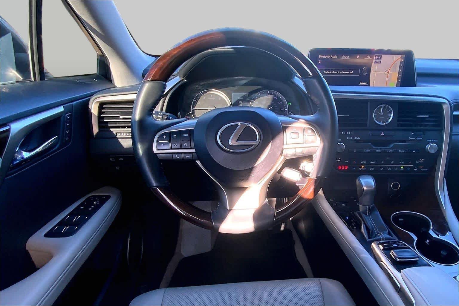 Certified Used 2018 Atomic Silver Lexus  image 6
