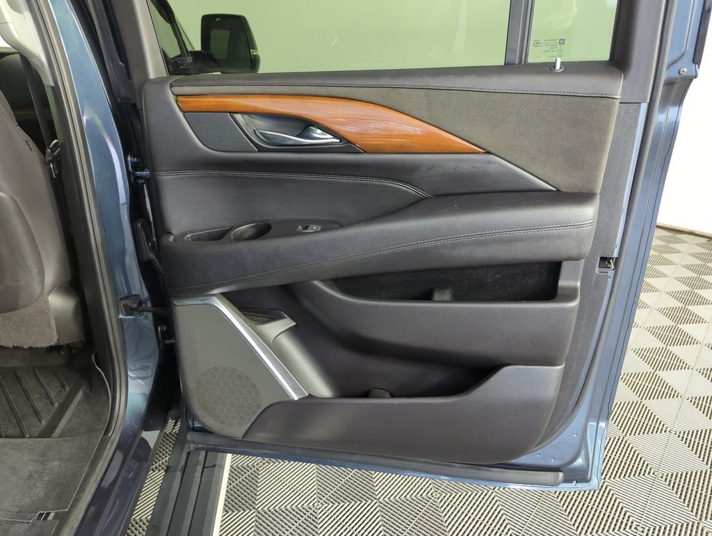 Used 2020 Gray Cadillac Premium image 34