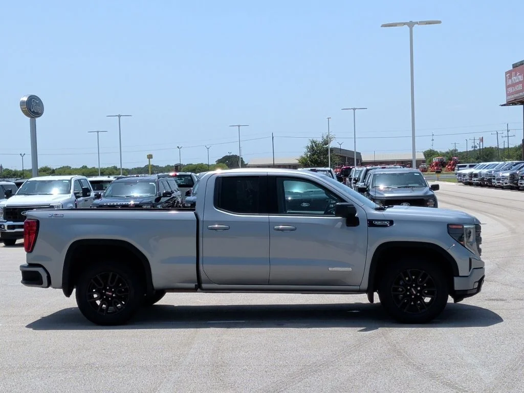 Used 2023 Sterling GMC Elevation image 9