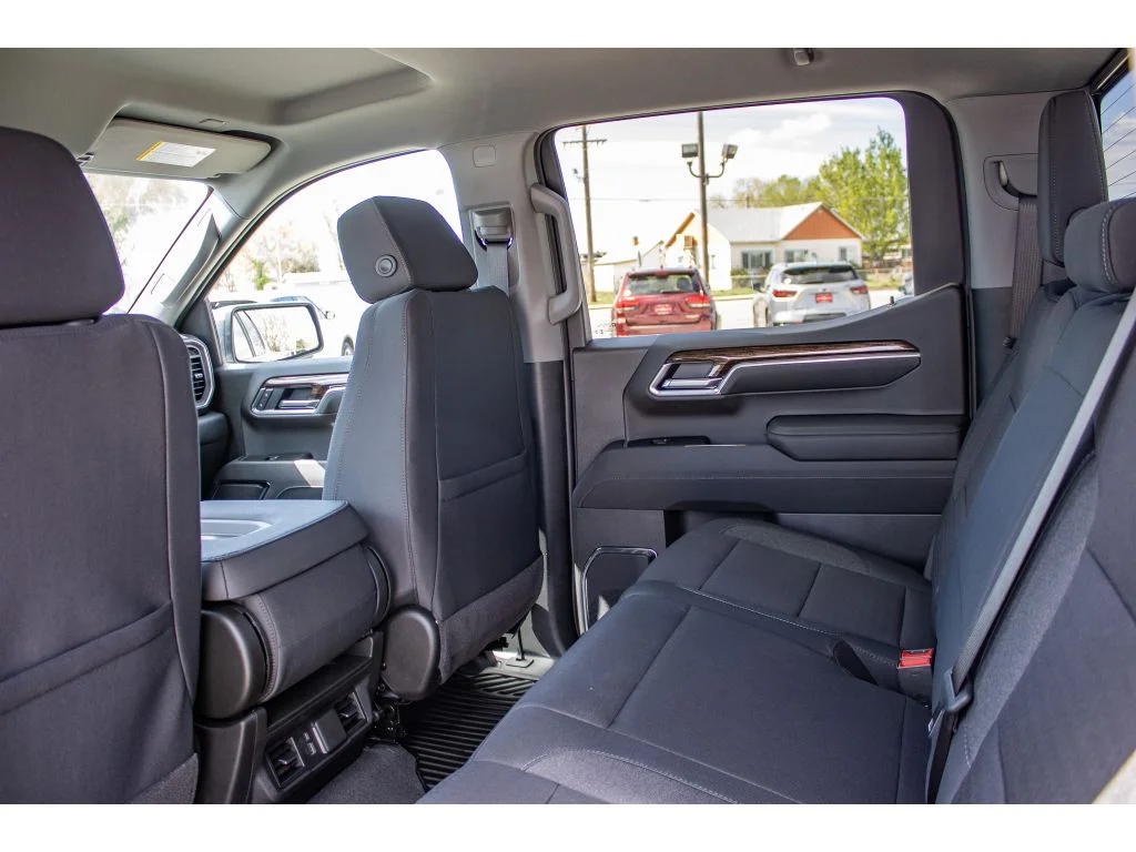 2026 GMC Sierra 1500 SLE - Photo 15