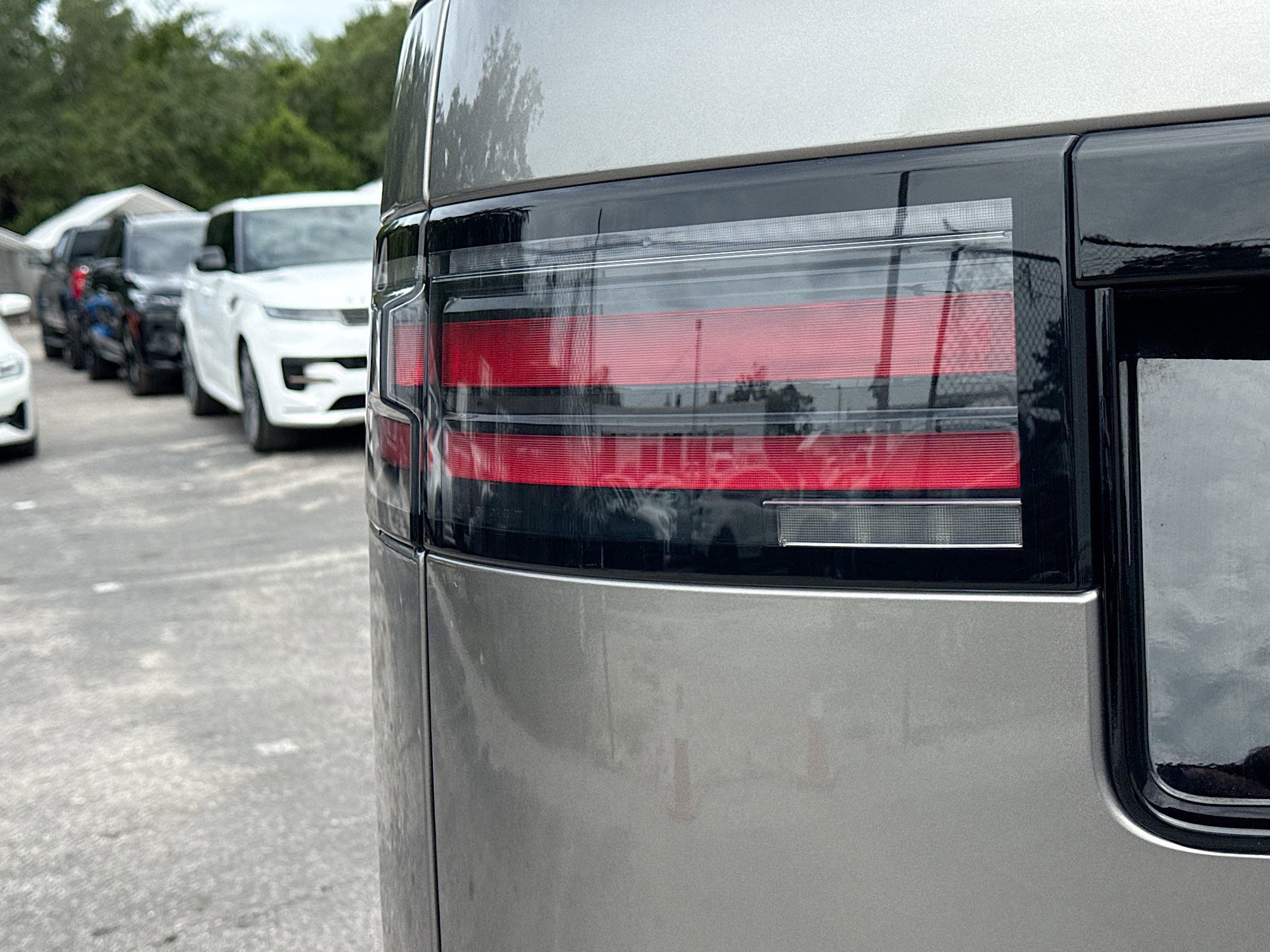 Certified Used 2025 Silver Land Rover Dynamic SE image 10