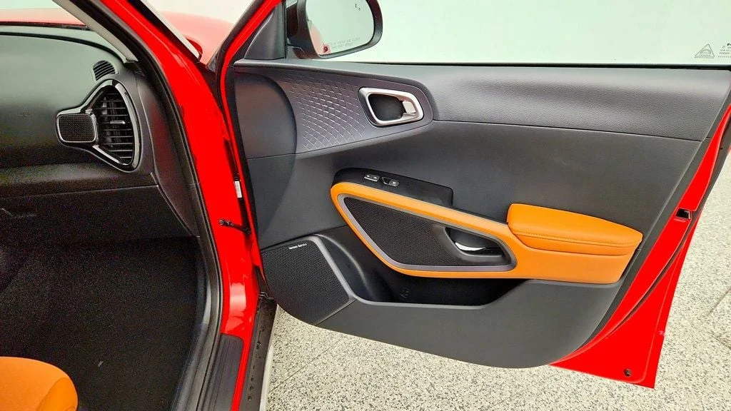 Used 2025 Inferno Red/Black Roof Kia EX FWD Soulmate Special Edition w/ harman/kardon & 18