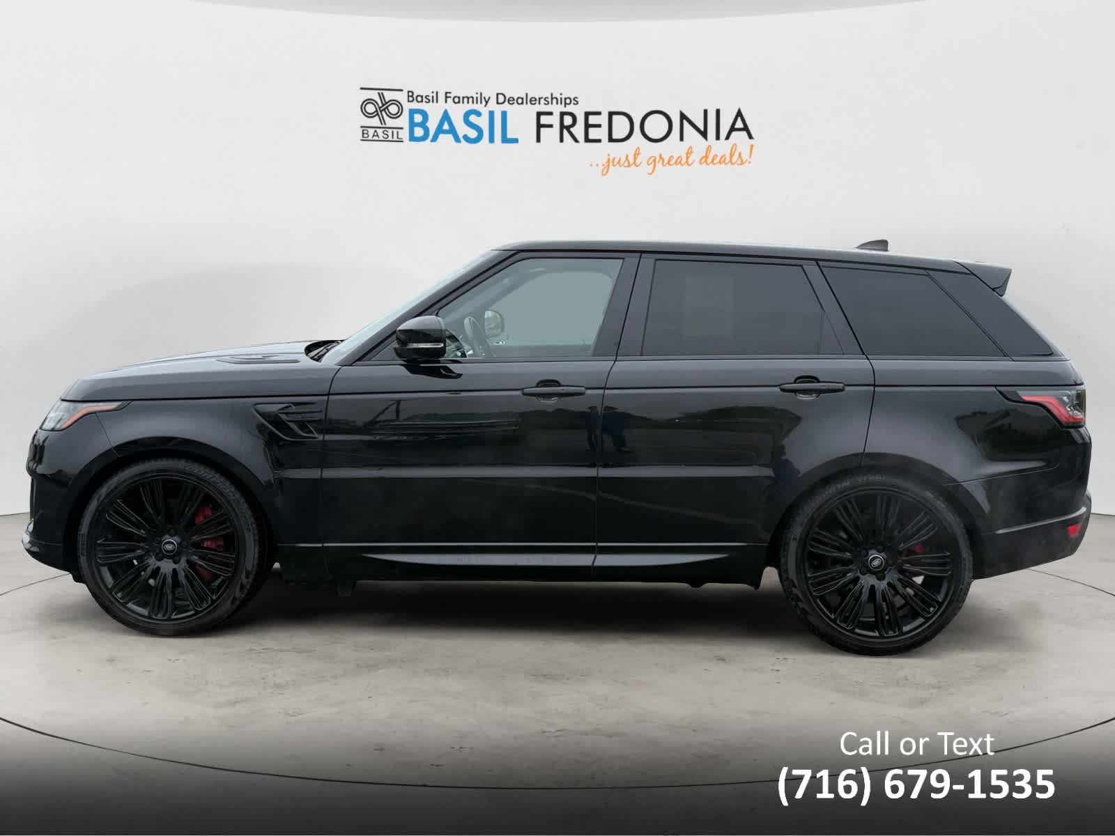 Used 2022 Santorini Black Metallic Land Rover HSE Dynamic image 2