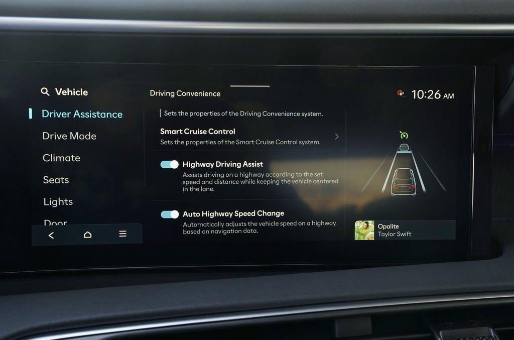 New 2026 Creamy White Pearl Hyundai SEL Premium image 17