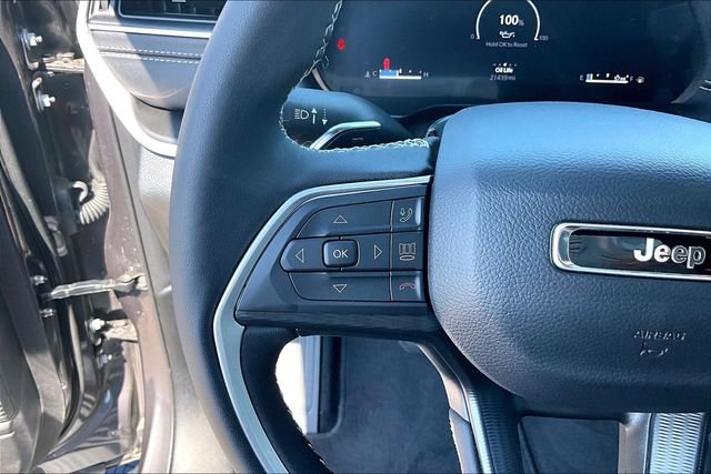 Used 2025 Gray Jeep Altitude X image 15