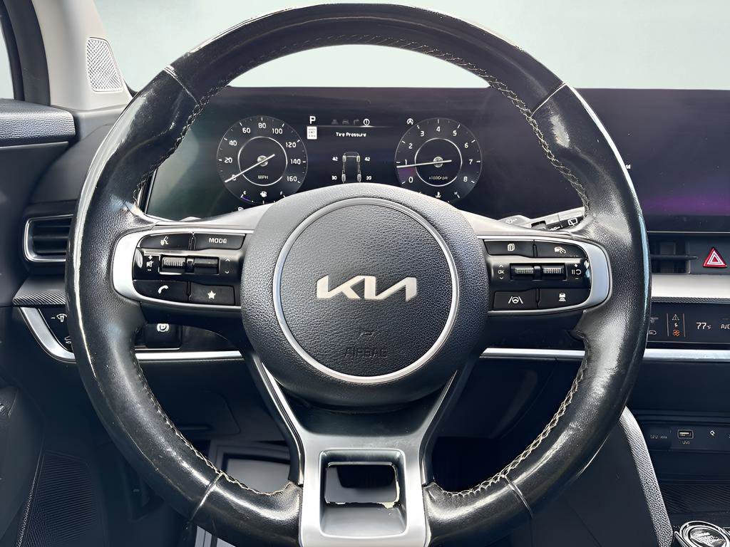 Used 2023 White Kia SX-Prestige image 11