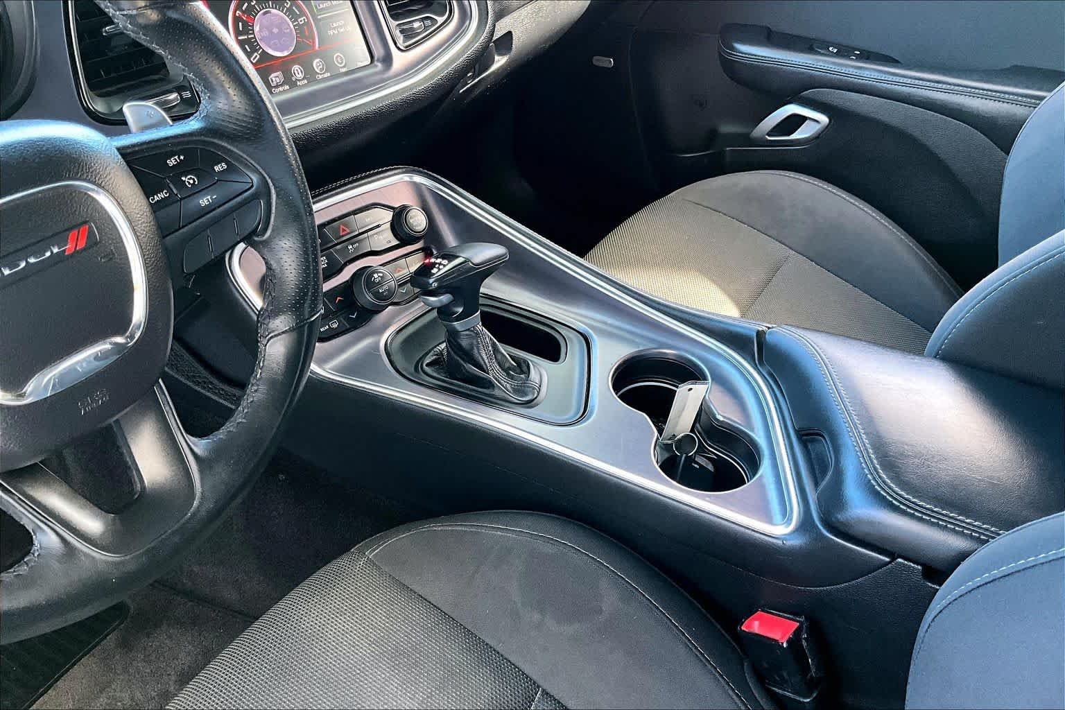 Used 2016 Granite Pearlcoat Dodge R/T Scat Pack image 17
