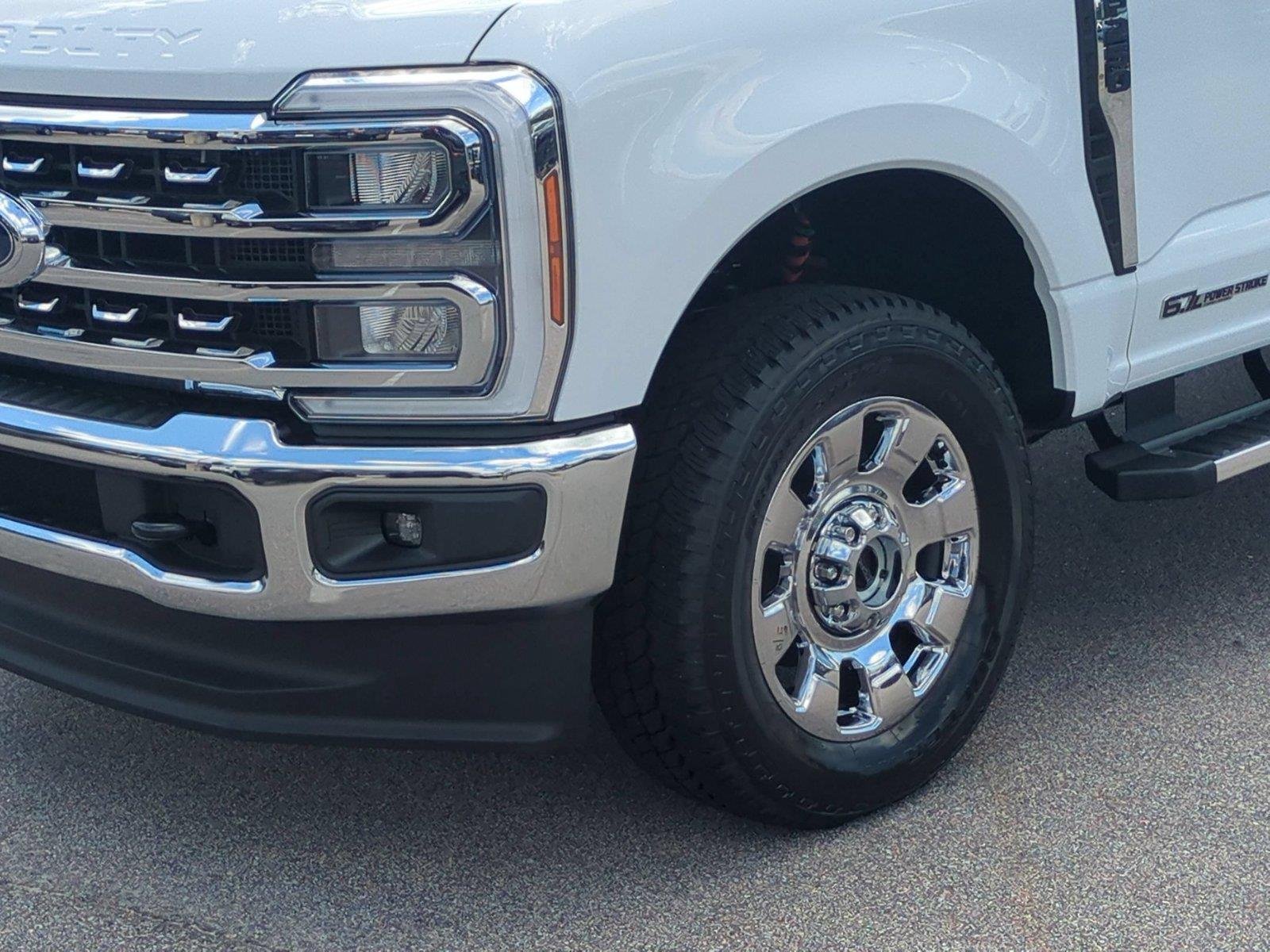 New 2026 Oxford White Ford F-250® Lariat® image 9