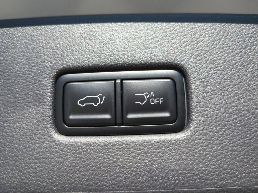 New 2026 Ivory Silver Kia EX image 15