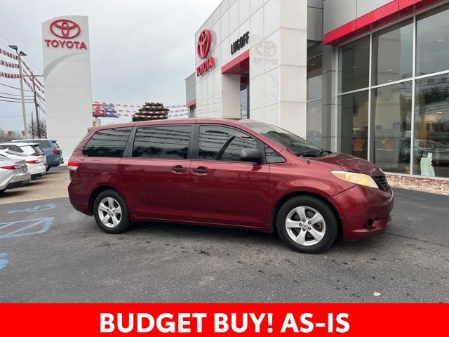 Used 2014 Toyota Sienna L with VIN 5TDZK3DC8ES425753 for sale in Lugoff, SC