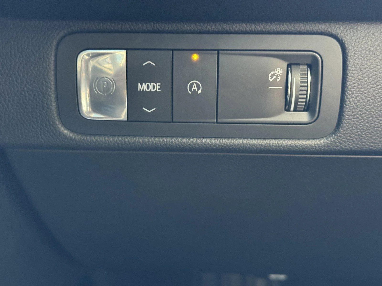 Used 2024 Summit White Chevrolet LT image 23