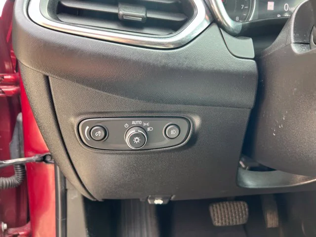 Used 2021 Red Chevrolet Premier image 15
