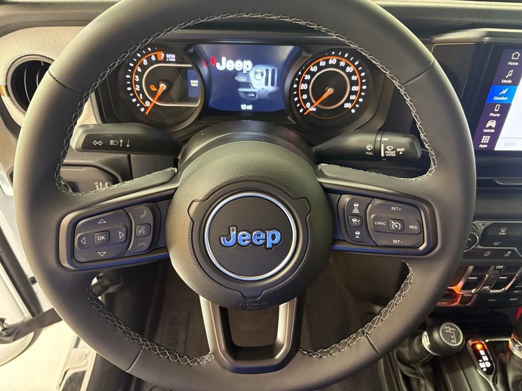 New 2026 Bright White Clear-Coat Exterior Paint Jeep Willys image 17