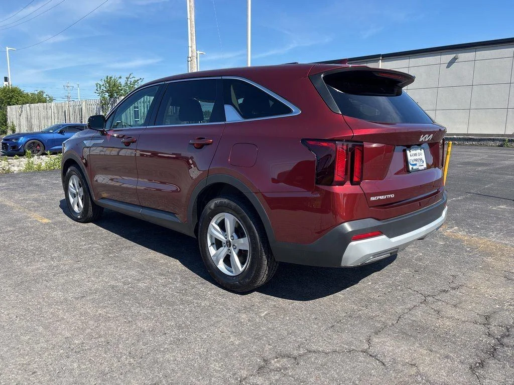 Used 2025 Red Kia LX image 5