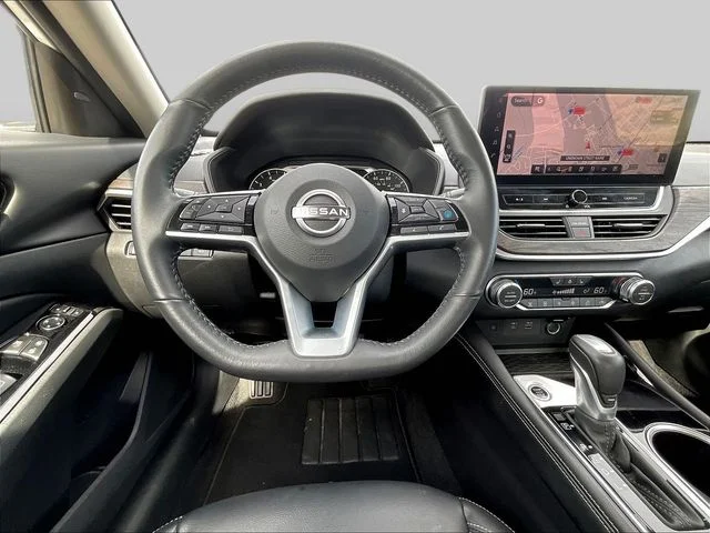 Used 2025 White Nissan 2.5 SL image 10