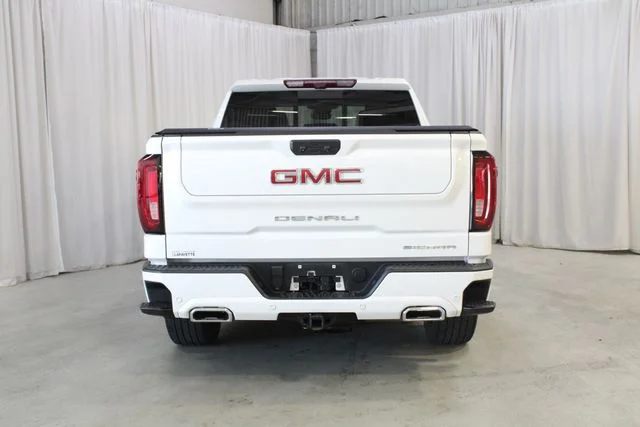 Used 2024 White GMC Denali image 25