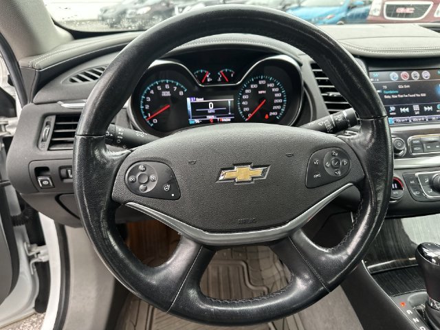 Used 2019 Summit White Chevrolet LT image 13