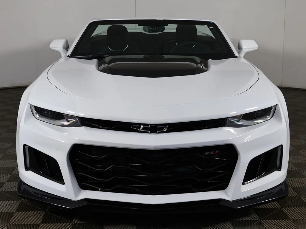 2023 Chevrolet Camaro ZL1 - Photo 12