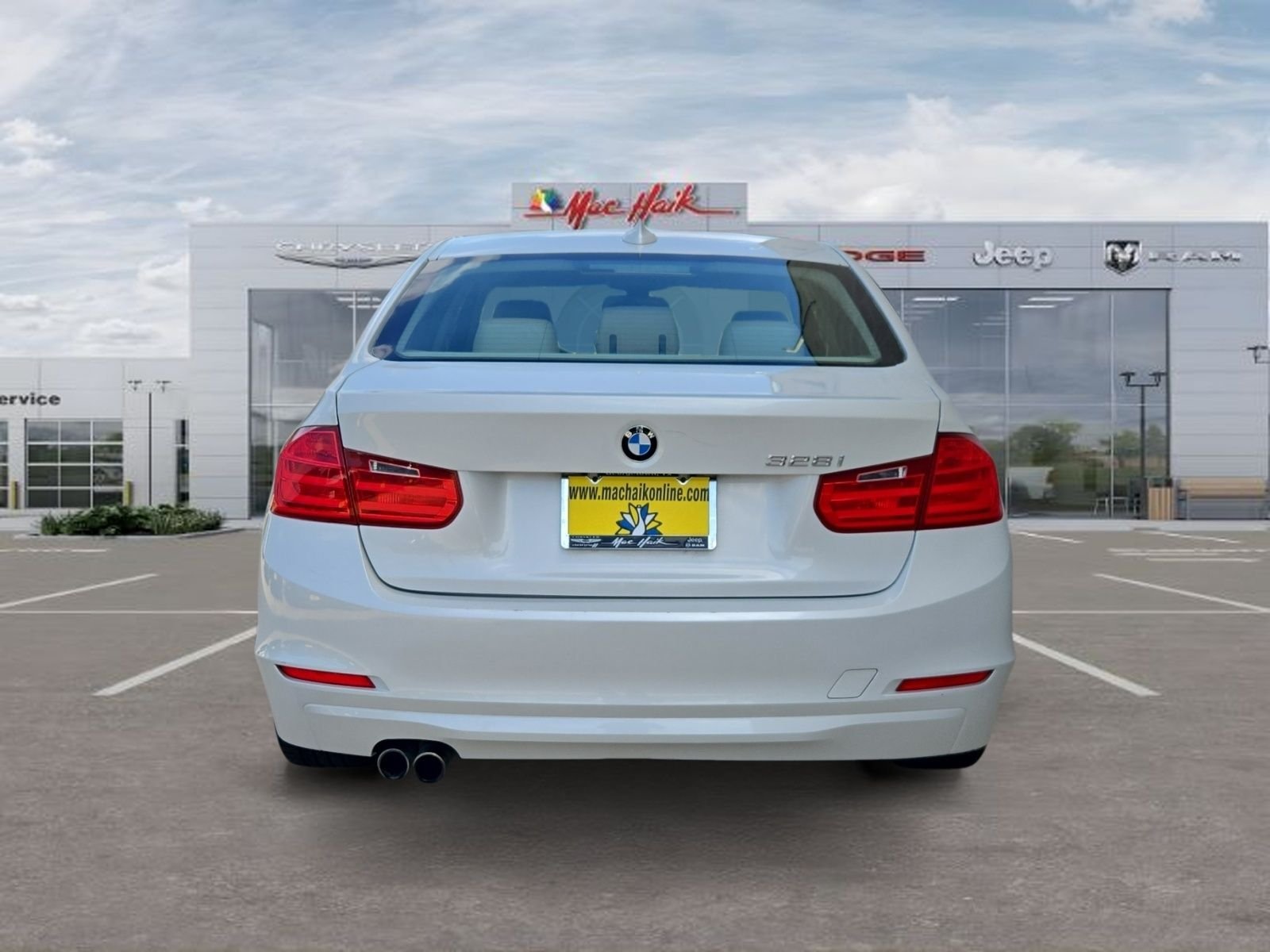 Used 2014 White BMW 328i image 4