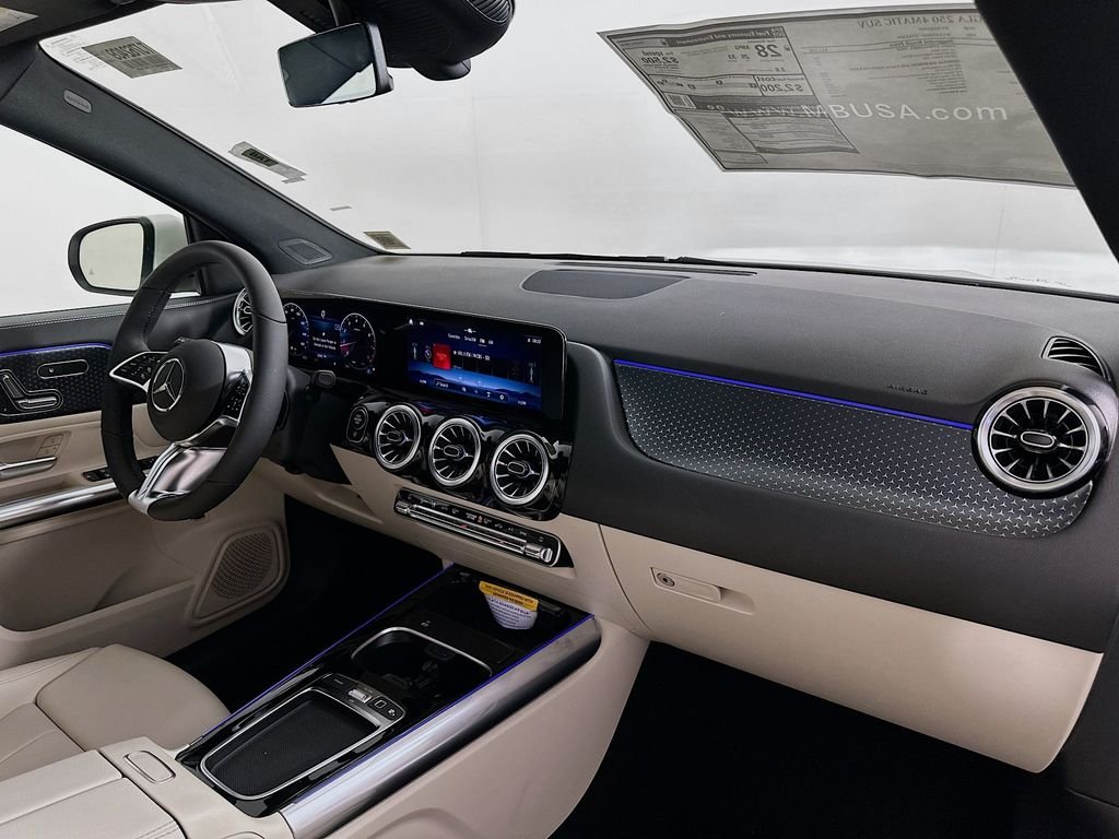 New 2026 Polar White Mercedes-Benz GLA 250 image 28
