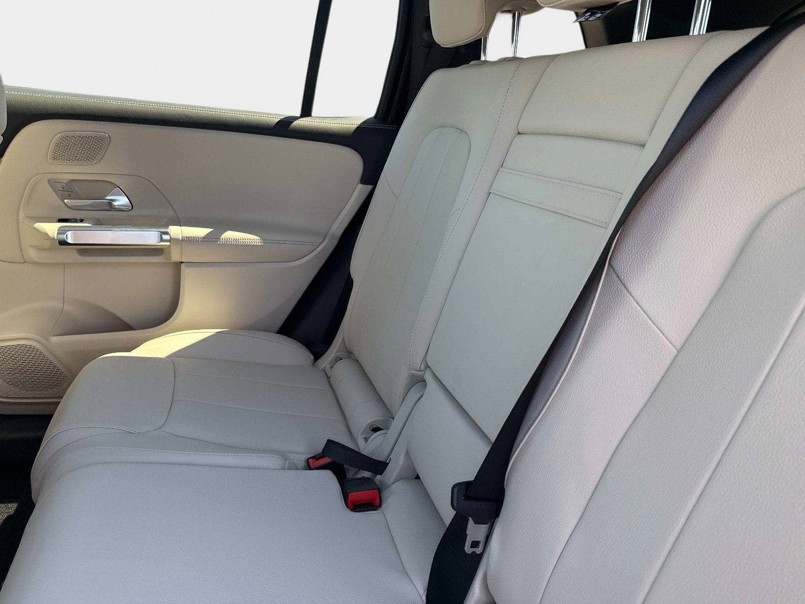 New 2026 Black Mercedes-Benz 250 4MATIC® SUV image 12